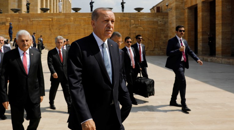 Ερντογάν: «Στόχος συντονισμένης επιχείρησης η τουρκική λίρα»