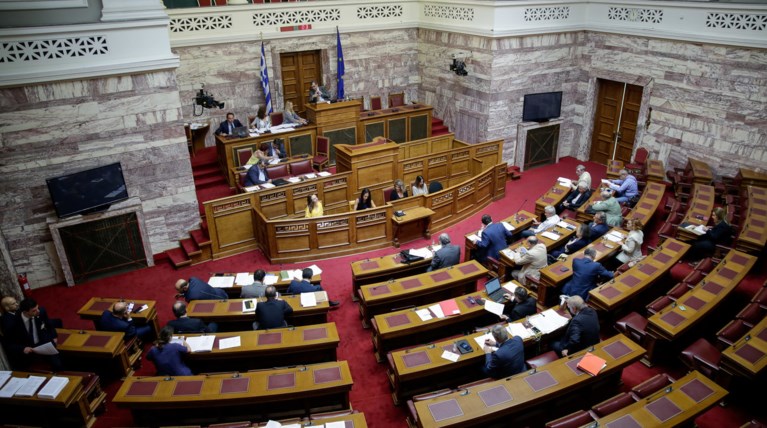 Νέες κόντρες κυβέρνησης - ΝΔ με αφορμή την υπόθεση Φλώρου