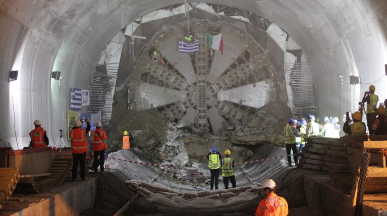 Τρεις «μνηστήρες» για τη νέα γραμμή 4 του Μετρό