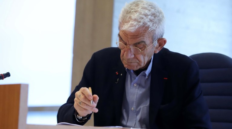 Θεσσαλονίκη: Ο Μπουτάρης πήρε... κλήση για παράνομη στάθμευση