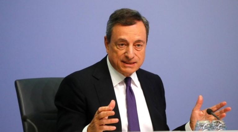 Ντράγκι: Η ελάφρυνση χρέους θα βοηθήσει «μεσοπρόθεσμα» τις υποχρεώσεις