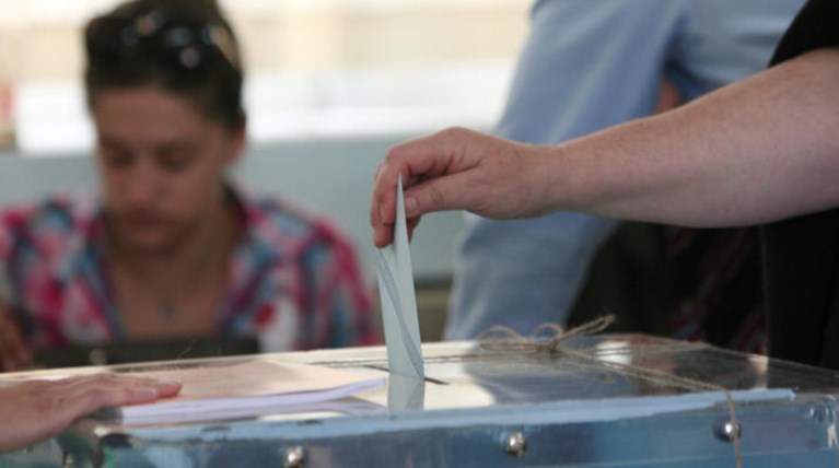 Πώς αξιολογούν οι πολίτες τις εξαγγελίες Τσίπρα και Μητσοτάκη στη ΔΕΘ