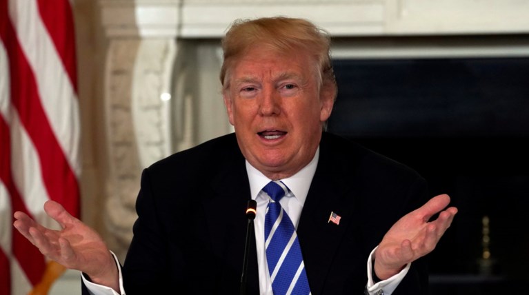 Ο Ντόναλντ Τραμπ αναζωπυρώνει τους φόβους για ένα κυβερνητικό "shutdown"