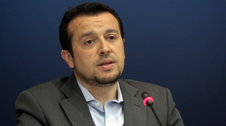 Στο πλευρό του δημοσιογράφου της ΕΡΤ και ο Νίκος Παππάς