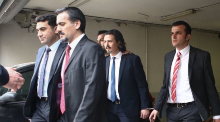 Αγκυρα κατά των 8: «Θα νιώθουν την ανάσα μας στο σβέρκο τους»