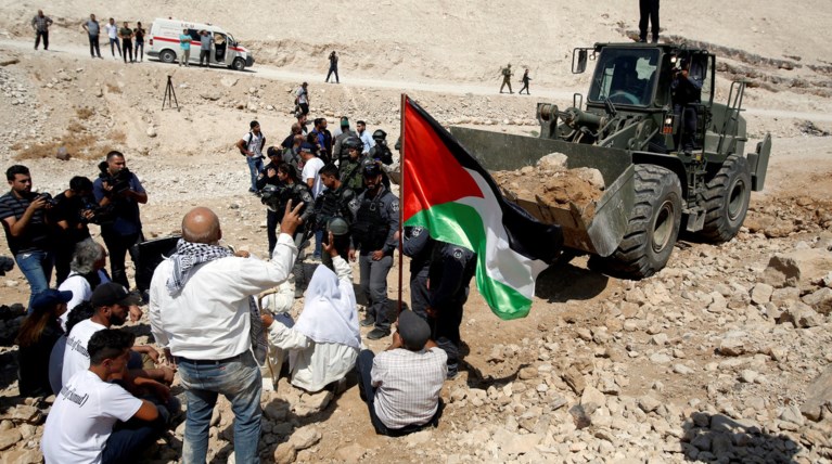 Nεκρός και δεκάδες τραυματίες από ταραχές στη Λωρίδα της Γάζας