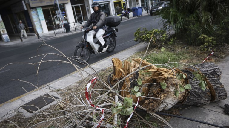 Περισσότερες από 580 κλήσεις στην Αττική έχει δεχθεί η Πυροσβεστική