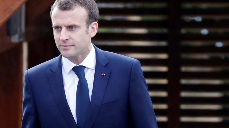 Le Monde: Ο πρόεδρος Μακρόν δεν έχει πια το πάνω χέρι