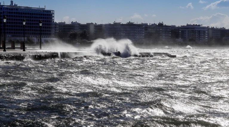 Συνεχίζονται τα προβλήματα στις ακτοπλοϊκές συγκοινωνίες