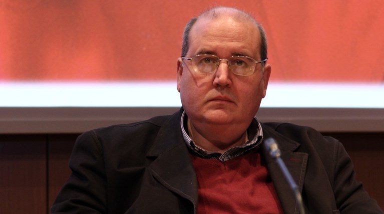 Φίλης κατά Καμμένου: Εγώ δεν κάνω τον συνταγματολόγο