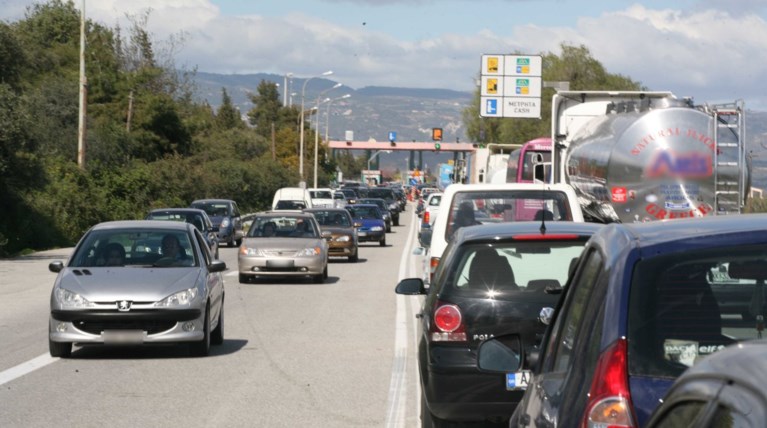 Προβλήματα στην κυκλοφορία στην Κορίνθου - Πατρών