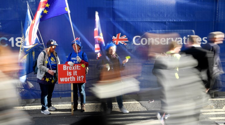 Brexit: Μπρα-ντε-φερ ανάμεσα στην Τερέζα Μέι και τον Μπόρις Τζόνσον
