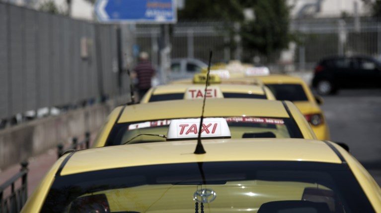 Βουλή: Ηλεκτρικά ταξί και με την...βούλα