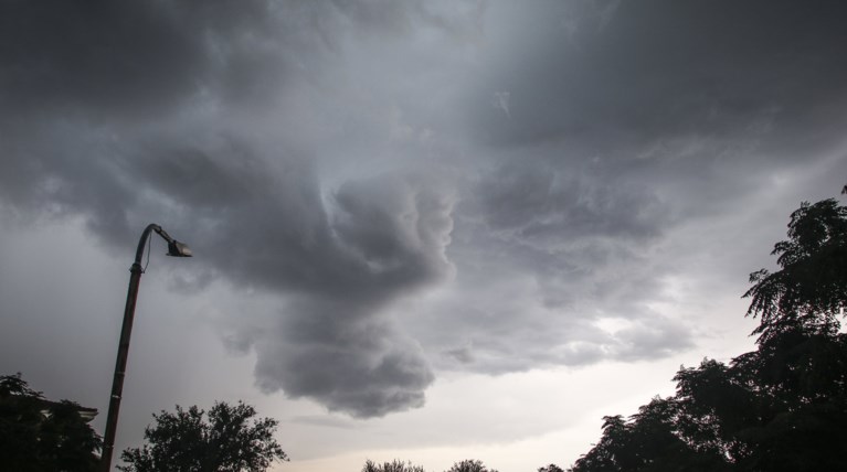 Καιρός: Παροδική συννεφιά με τοπικές βροχές