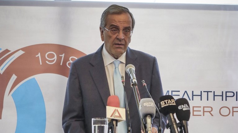 Σαμαράς: Ξεπουλάνε εθνικά συμφέροντα για να αποφύγουν τις συντάξεις