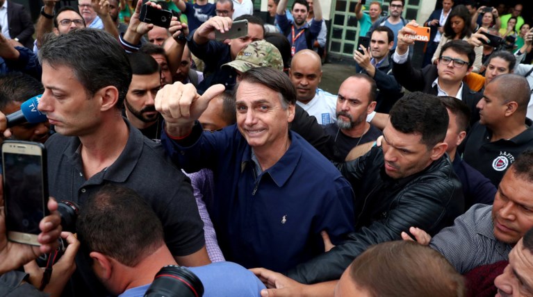 Βραζιλία: Ο ακροδεξιός Μπολσονάρου νικητής του α' γύρου των προεδικών