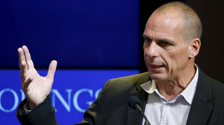 Αμφισβητεί την αντισυστημικότητα Σαλβίνι ο Βαρουφάκης