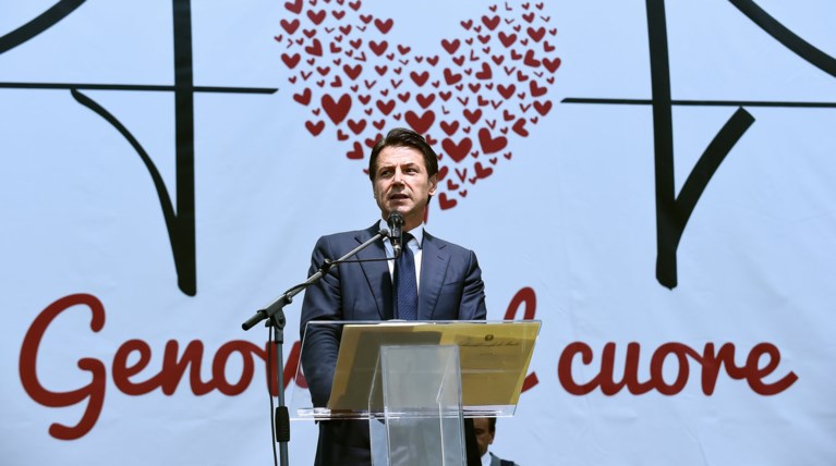 Ο «Κύριος Κανένας» Τζ. Κόντε που εξελίχθηκε στον δημοφιλέστερο πολιτικό