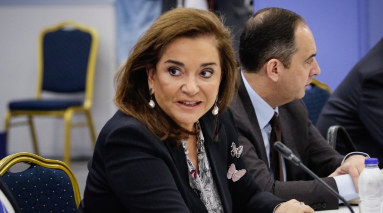 Μπακογιάννη: Ο Καμμένος ξεφτιλίζει τη χώρα
