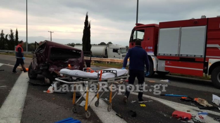 Θανατηφόρο τροχαίο στη Λαμία με νεκρό και δύο τραυματίες