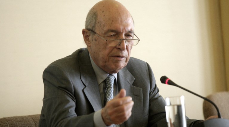 Σημίτης: Οχι άλλη αναβλητικότητα -μιλήστε με ειλικρίνεια στην κοινωνία