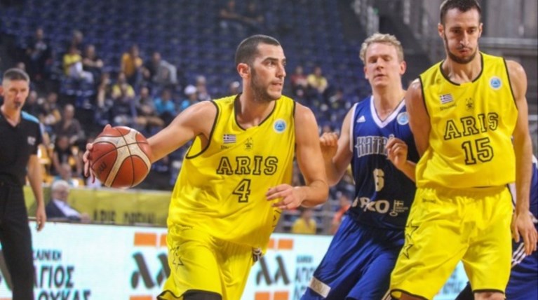 Υποκλίθηκε στην καλύτερη Κατάγια ο Αρης