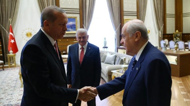 Τουρκία: Υποχωρεί η λίρα λόγω μη συμφωνίας Μπαχτσελί-Ερντογάν