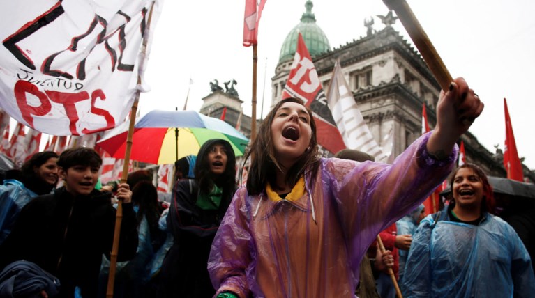 Αργεντινή: Μεγάλες διαδηλώσεις για τα μέτρα λιτότητας