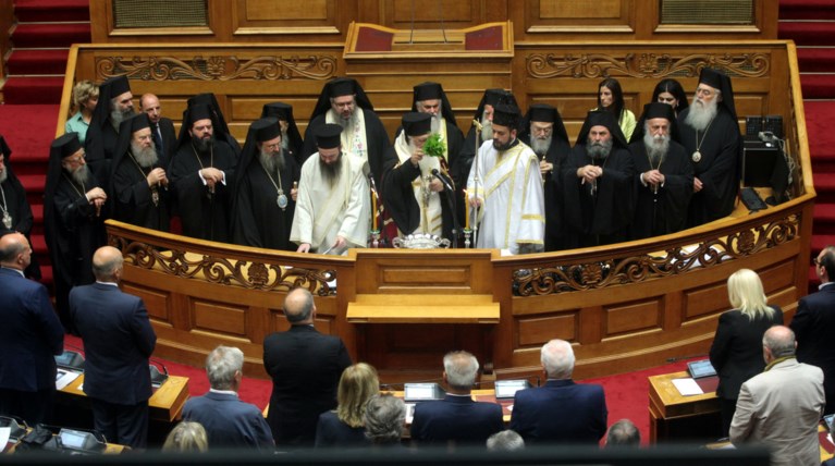 Εκκλησία και Σύνταγμα προκαλούν νέα σύννεφα στις σχέσεις ΣΥΡΙΖΑ – ΑΝΕΛ