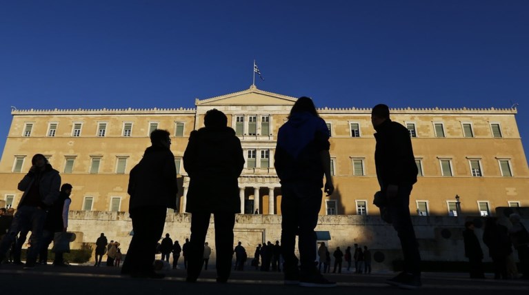 Φόροι στο... φώτο φίνις: Τι πληρώνουμε τις επόμενες 60 ημέρες