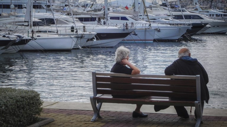 Αναδρομικά στις συντάξεις: Οι νομικοί "γρίφοι" & τα δύο κρίσιμα στοιχεία