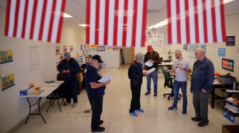 Στις κάλπες την Τρίτη οι ΗΠΑ για τις ενδιάμεσες εκλογές