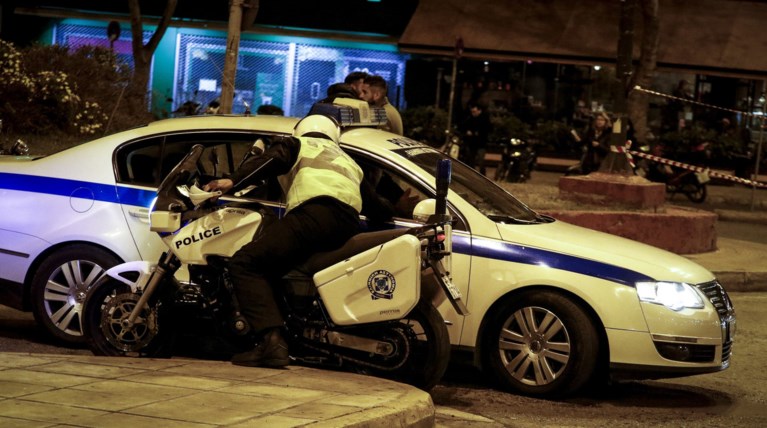 Επίθεση σε περιπολικό μετά το τέλος του ντέρμπι