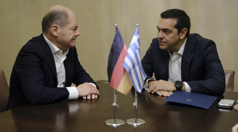 Νέο σενάριο από «ΤΑ ΝΕΑ»: Γλιτώνουν μόνο οι χαμηλές συντάξεις τη μείωση