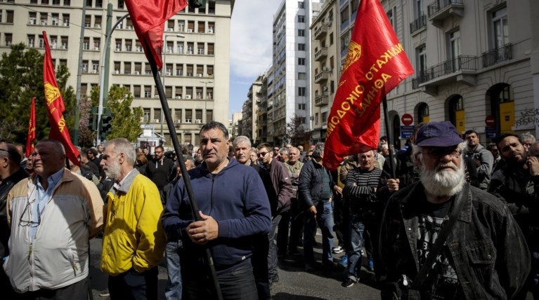 Διαψεύδει η ΓΑΔΑ τα περί όπλου στην συγκέντρωση των οικοδόμων