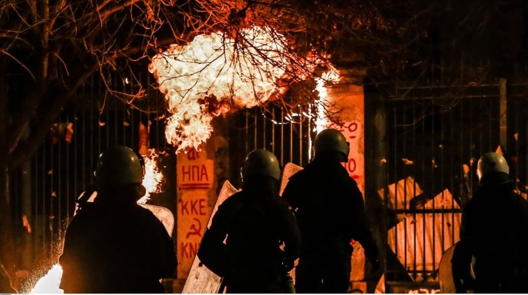 Επέτειος Πολυτεχνείου: Μολότοφ, χημικά και δεκαεννέα συλλήψεις