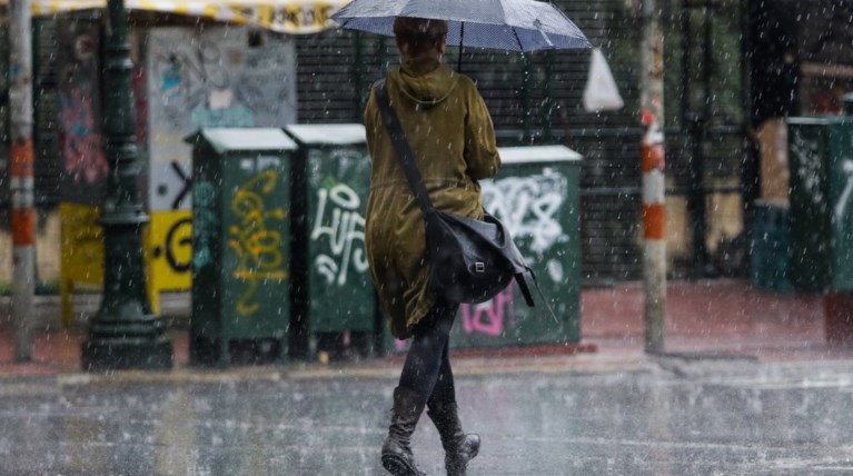 Κακοκαιρία με βροχές, χιονοπτώσεις και θυελλώδεις ανέμους