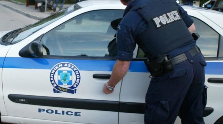 Βρέθηκε πτώμα 59χρονης στην Κυψέλη με δαγκωματιές σκύλου