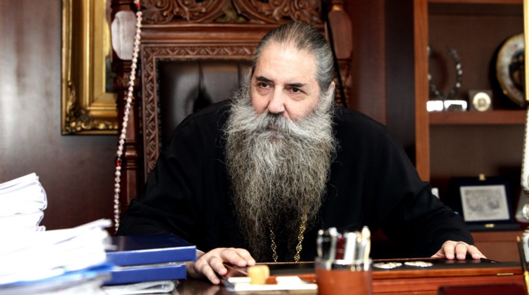 Στη Δικαιοσύνη κατά της ΕΡΤ προσφεύγουν Σεραφείμ και Χρυσόστομος