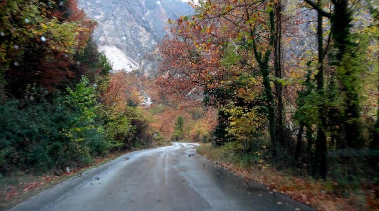 Αλλη μία στροφή άλλη μία αποκάλυψη του μεγαλειου της φύσης