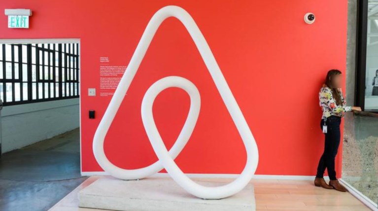 Ισραήλ: "Επιλέξτε την booking.com, μποϊκοτάρετε την Airbnb"