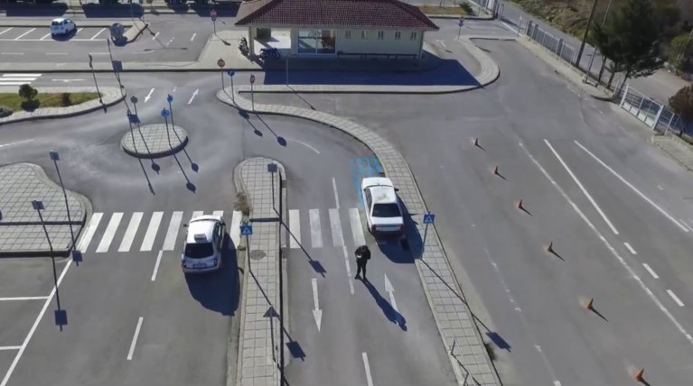 Σκονάκι... hi-tech σε εξέταση διπλώματος οδήγησης στην ανατολική Αττική