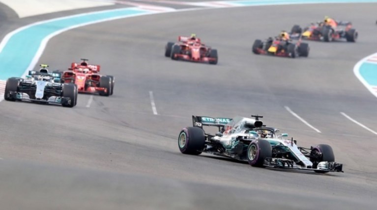 Φόρμουλα Ένα: «Αυλαία» της σεζόν με νίκη του Χάμιλτον