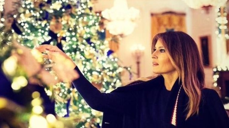 Ο Χριστουγεννιάτικος Λευκός Οίκος κι η «Πρώτη Κυρία» του