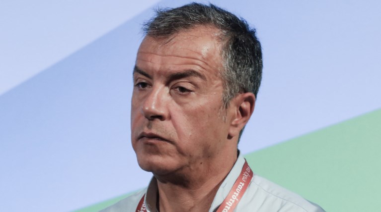 Θεοδωράκης: Εθνικιστικός αχταρμάς στα στόματα των παιδιών μας