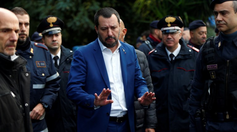 Ψηφίστηκε ο αντιμεταναστευτικός νόμος του Σαλβίνι