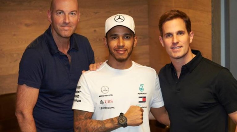 Με ένα IWC Schaffhausen, ο Lewis Hamilton στο πάνθεον της F1