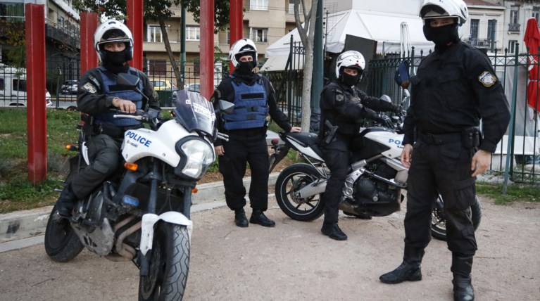 Συνελήφθησαν συνεργοί του ληστή των ΕΛΤΑ στα Βίλια