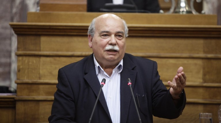 «Όχι» Βούτση σε Ειδική Κοινοβουλευτική Επιτροπή για το «ιερό deal»
