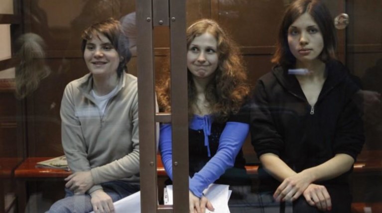 37.000 ευρώ αποζημίωση από τη Ρωσία στις Pussy Riot